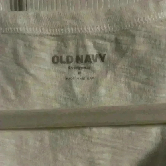 Old Navy everywear white vneck tshirt - Picture 2 of 5